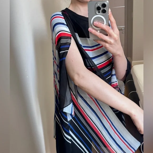 VINCE CAMUTO Multicolor Top in Size Small - Picture 4 of 11